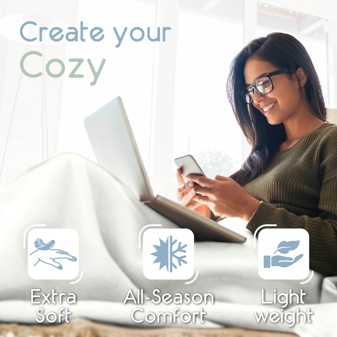 Microfleece Blanket Soft, Lightweight, Plush All-Season Throw