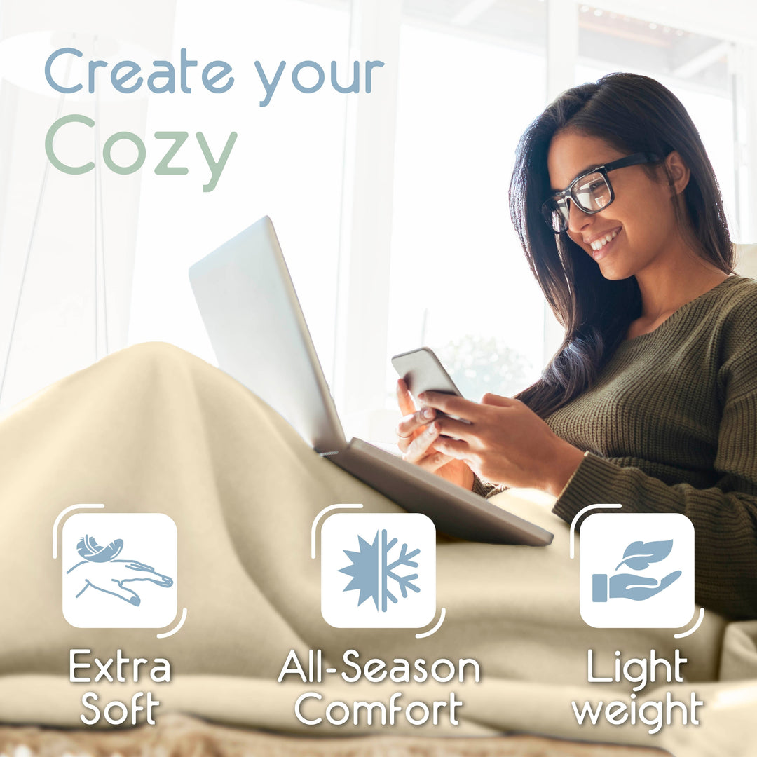 Microfleece Blanket Soft, Lightweight, Plush All-Season Throw