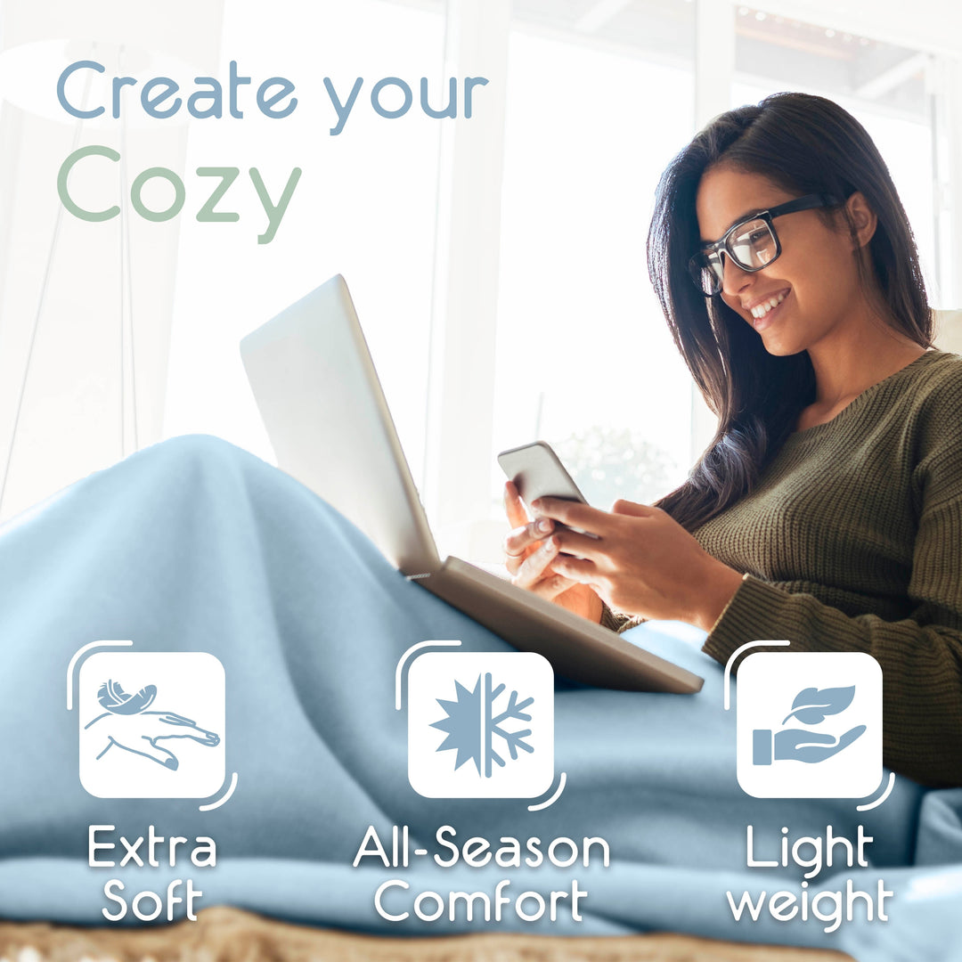 Microfleece Blanket Soft, Lightweight, Plush All-Season Throw