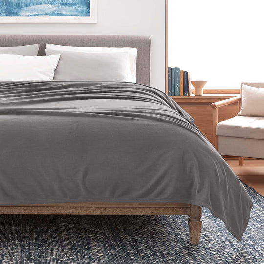 Microfleece Blanket Soft, Lightweight, Plush All-Season Throw
