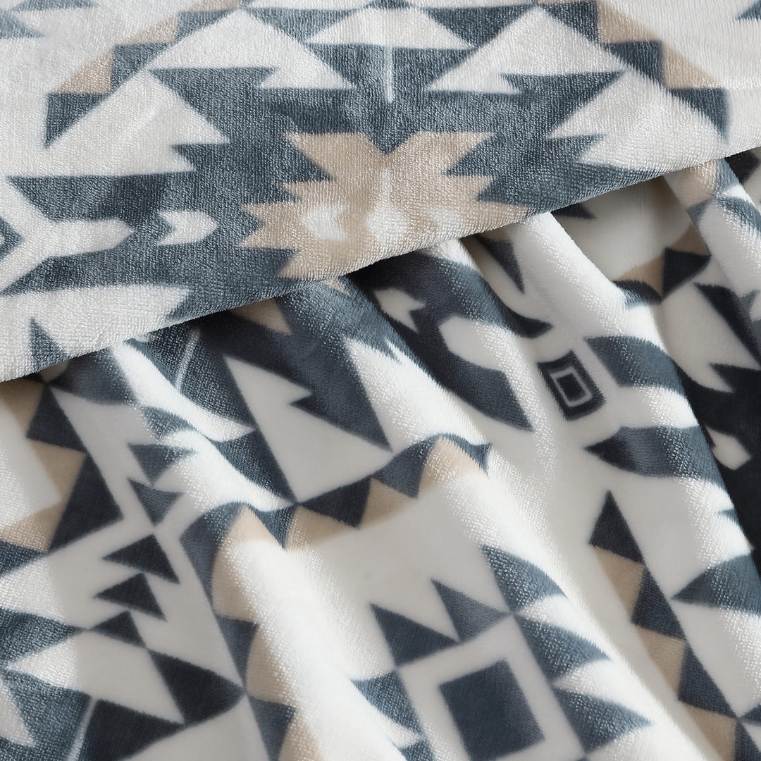 Printed Plush Fleece Reversible Blanket