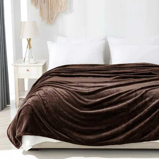 Cozy Microfiber Extra Soft Solid Color Throw Bed Blanket