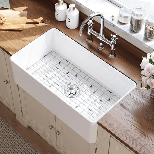 White Fireclay 33 In. L X 18 In. W Rectangular Single Bowl Farmhouse Apron Kitchen Sink with Grid and Strainer