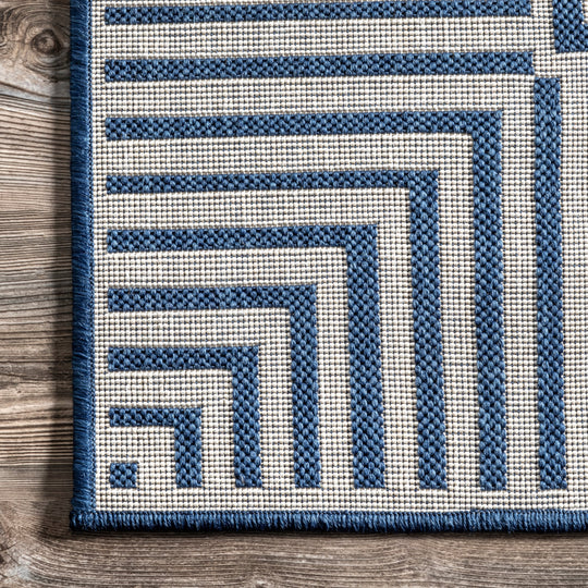 Leah Classic Bordered Indoor/Outdoor Area Rug