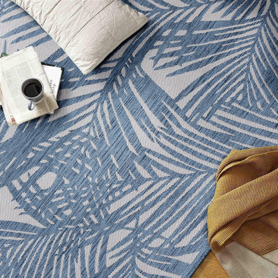 Contemporary Palm Leaf Textured Flat Weave Indoor/Outdoor Area Rug