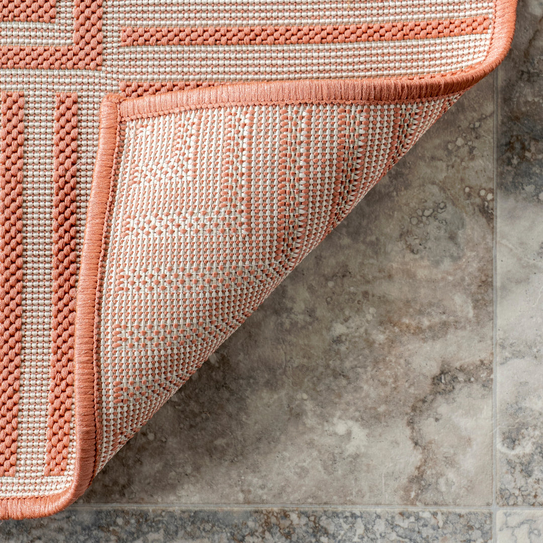 Leah Classic Bordered Indoor/Outdoor Area Rug