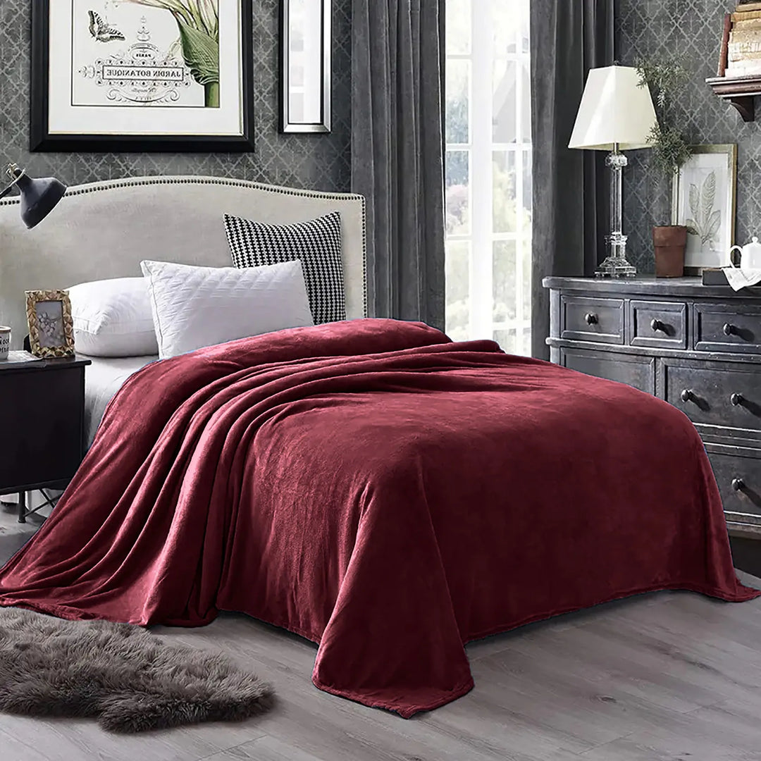 Cozy Microfiber Extra Soft Solid Color Throw Bed Blanket