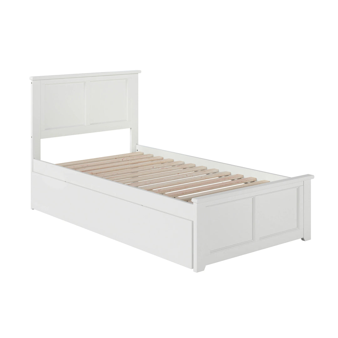Madison Platform Bed with Matching Footboard & Trundle