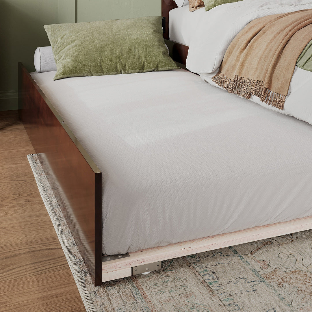 Madison Platform Bed with Matching Footboard & Trundle