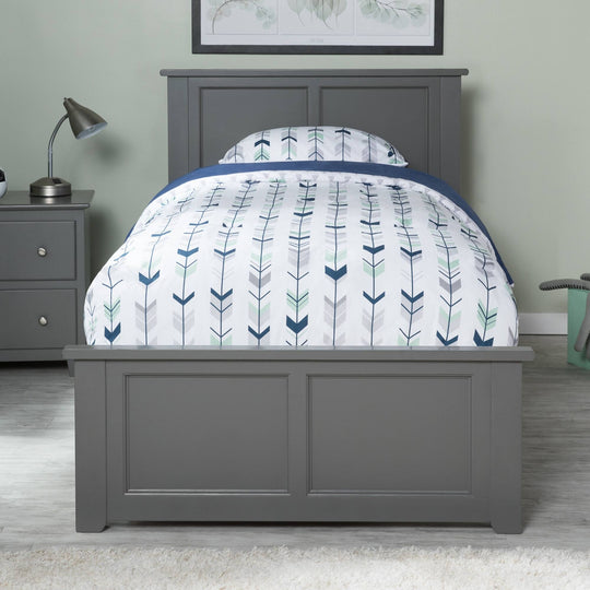 Madison Platform Bed with Matching Footboard & Trundle