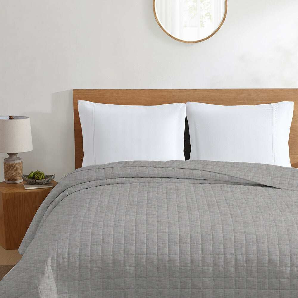 Lux Ultra-Soft Lightweight California Square Quilt