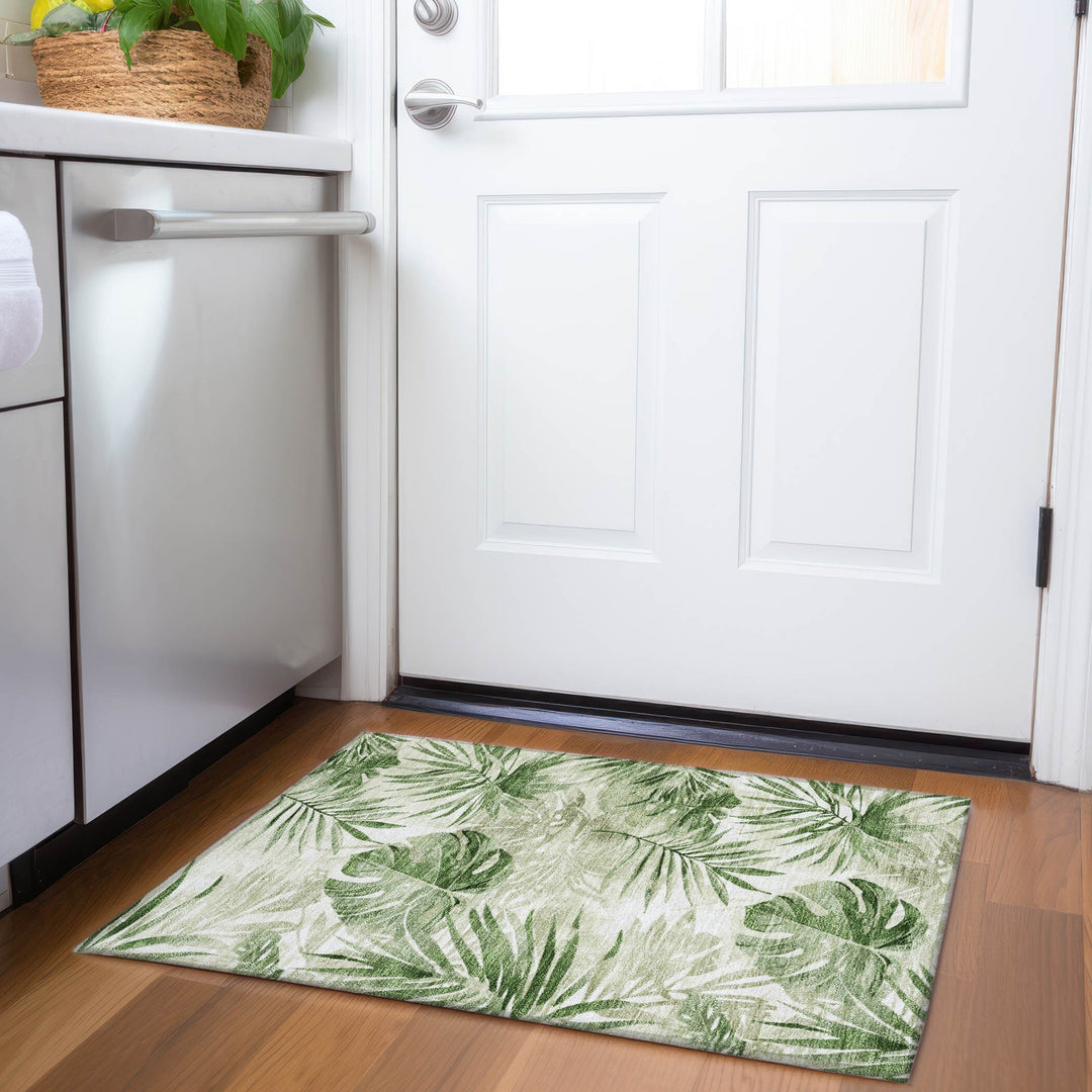 Machine Washable Indoor/ Outdoor Coastal Palm Chantille Rug