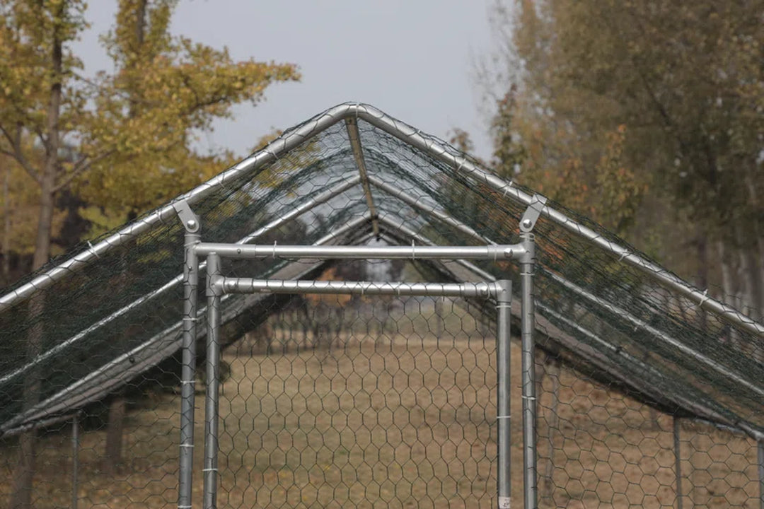 Crellen Metal Chicken Run Coop, Walk-In Poultry Cage with Waterproof & Anti-Uv Cover Lockable Door Design