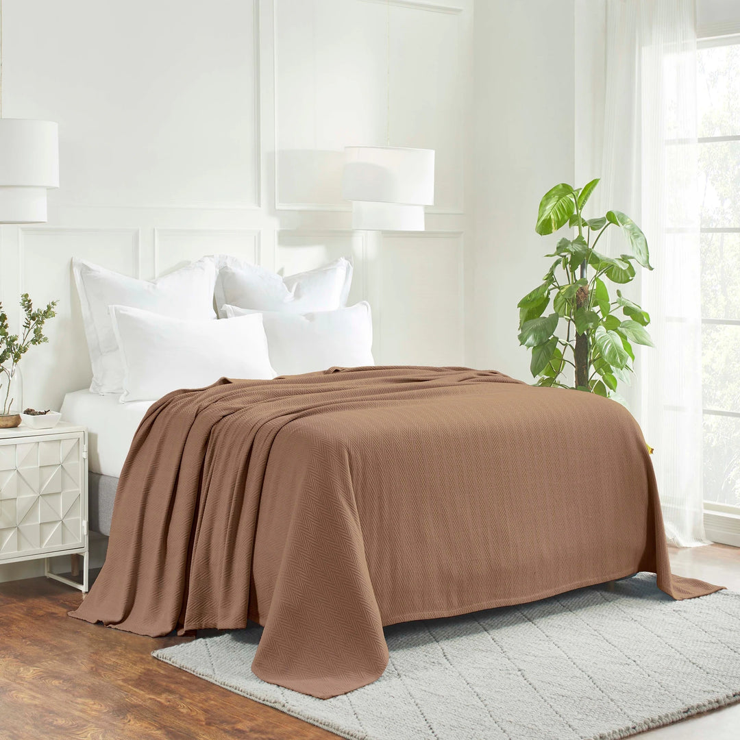 Metro Zig-Zag Chevron All-Season Bedding Cotton Blanket