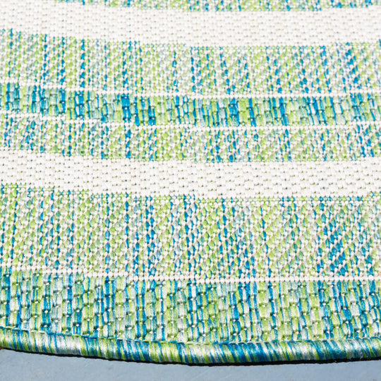 Courtyard Vickie Indoor/ Outdoor Waterproof Patio Backyard Rug