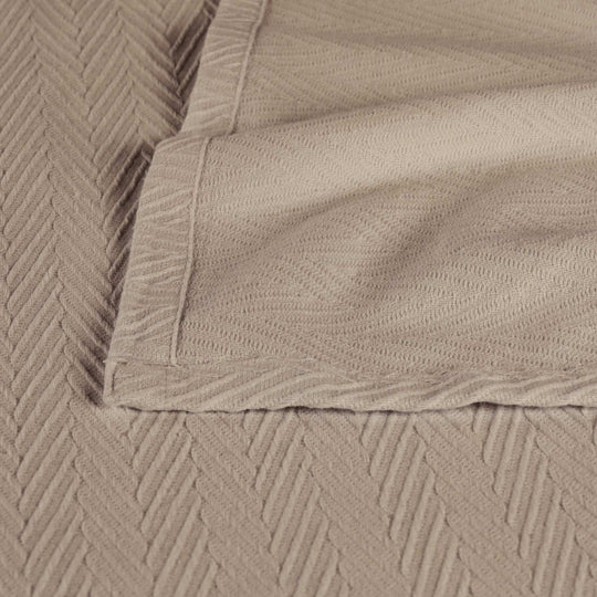 Metro Zig-Zag Chevron All-Season Bedding Cotton Blanket