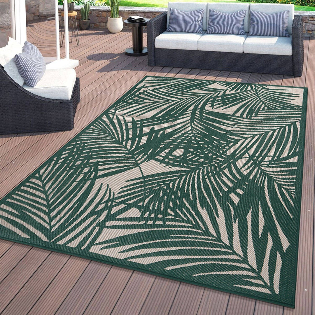 Contemporary Palm Leaf Textured Flat Weave Indoor/Outdoor Area Rug