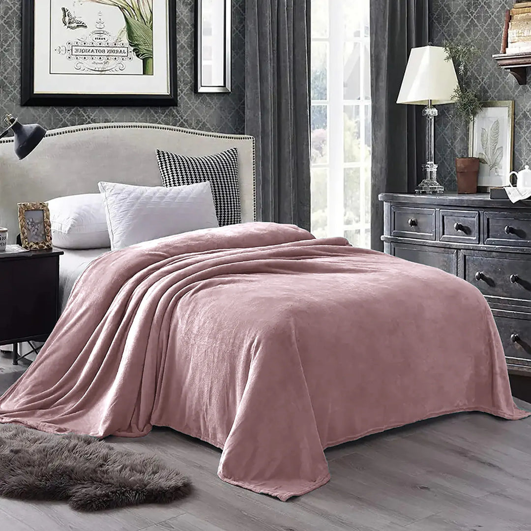 Cozy Microfiber Extra Soft Solid Color Throw Bed Blanket